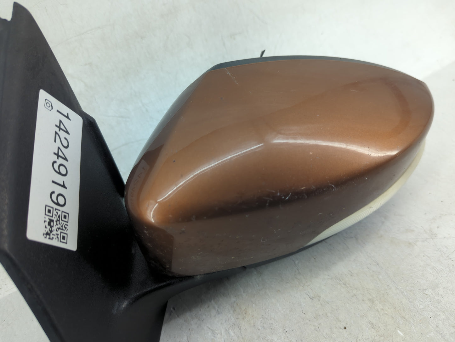 2017-2019 Ford Escape Driver Side View Mirror - Left Door Mirror OEM Used - Oemusedautoparts1.com
