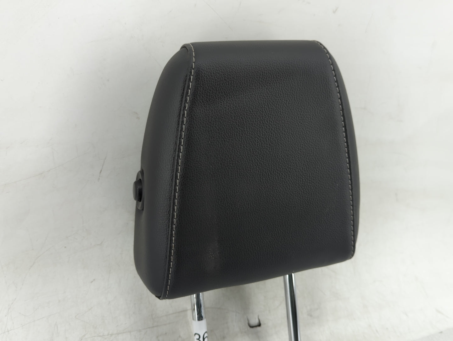 2017 Ford Escape Headrest Head Rest Front Driver Passenger Seat Fits OEM Used Auto Parts - Oemusedautoparts1.com