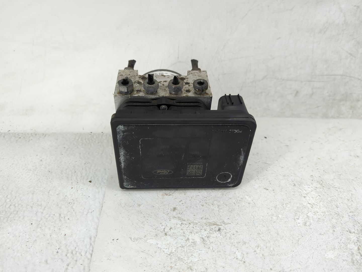 2017-2019 Ford Escape ABS Pump Control Module Replacement P/N:GV61-2C405-CH GV61-2C219-DH Fits Fits 2017 2018 2019 OEM Used 
