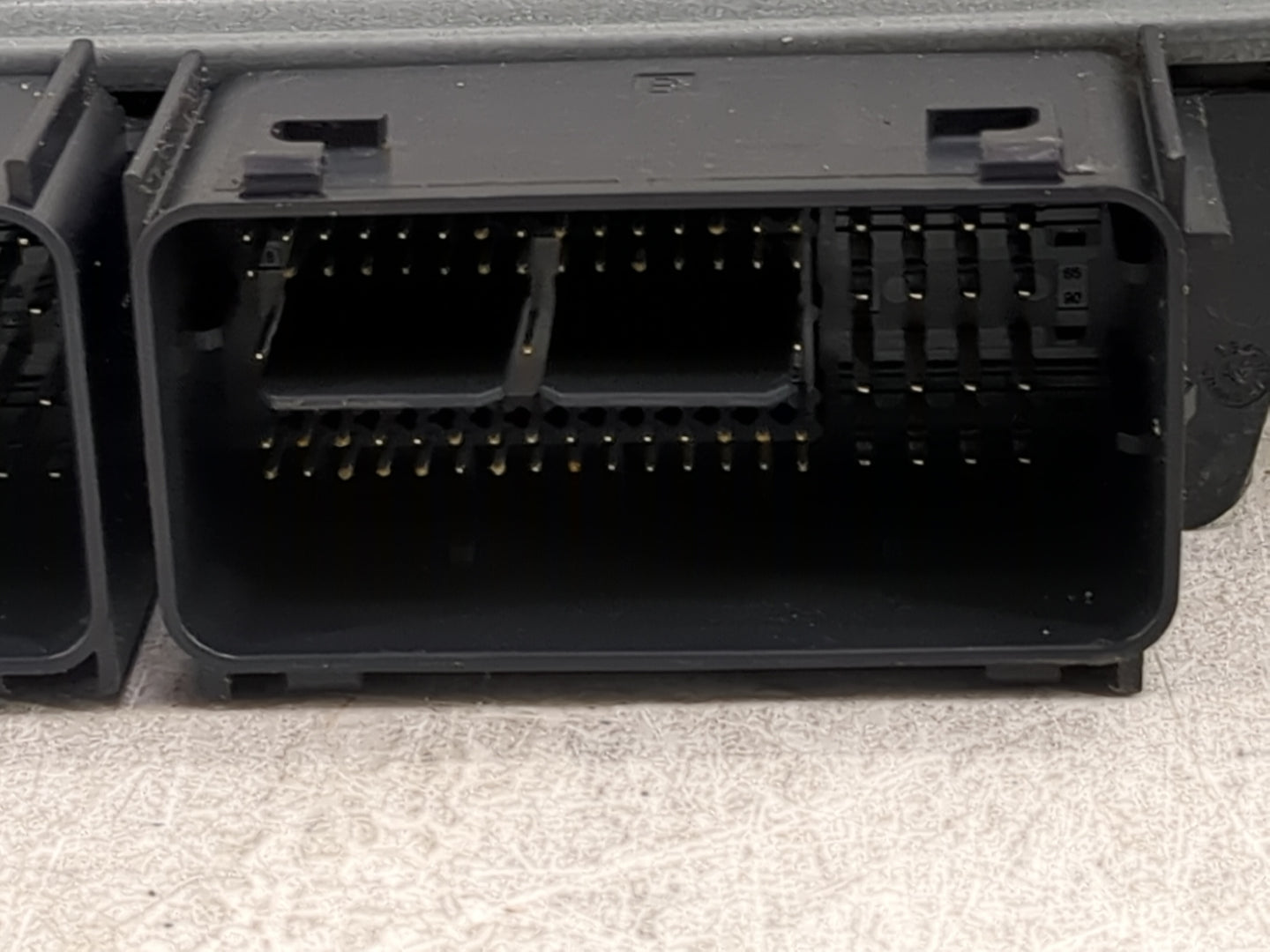2017-2019 Ford Escape PCM Engine Control Computer ECU ECM PCU OEM P/N:FV6A-12B684-AB Fits Fits 2017 2018 2019 OEM Used Auto 