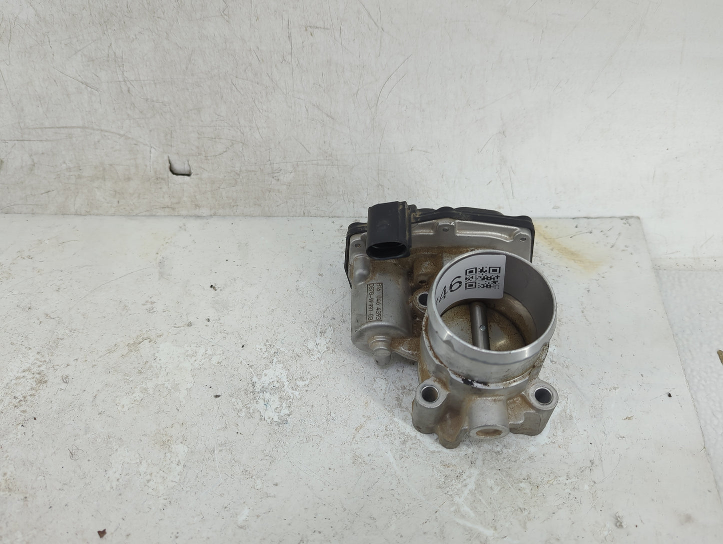 2017-2019 Ford Escape Throttle Body P/N:DS7G-9F991-BB Fits Fits 2014 2015 2016 2017 2018 2019 2020 OEM Used Auto Parts - Oem