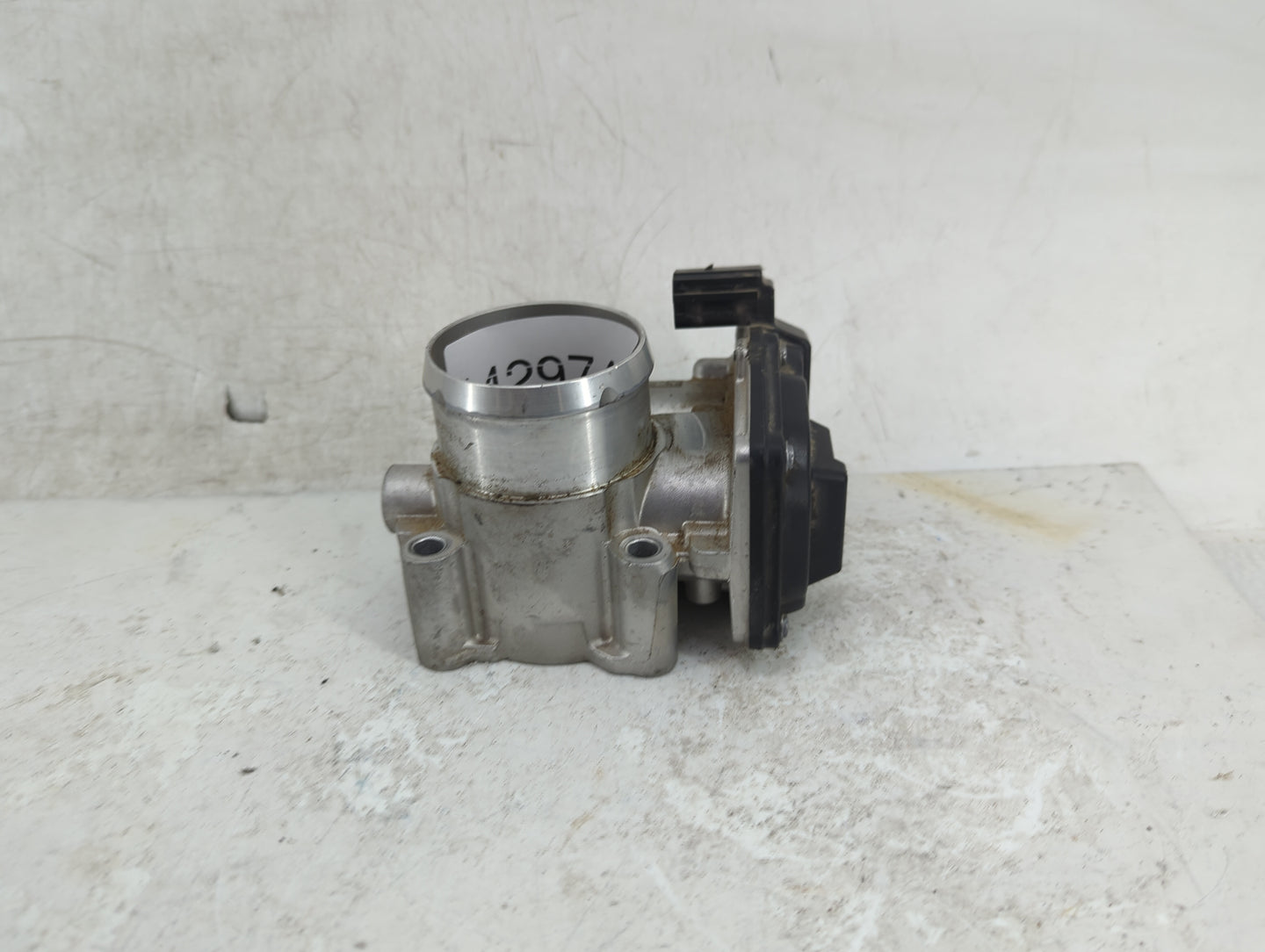 2017-2019 Ford Escape Throttle Body P/N:DS7G-9F991-BB Fits Fits 2014 2015 2016 2017 2018 2019 2020 OEM Used Auto Parts - Oem