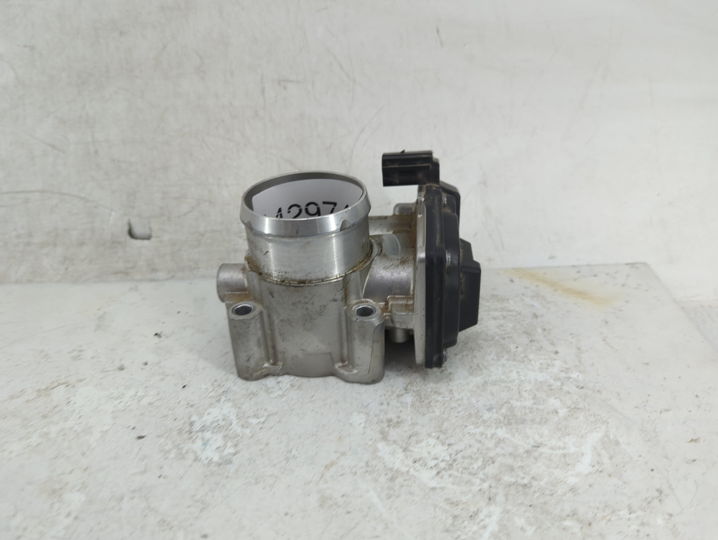 2017-2019 Ford Escape Throttle Body P/N:DS7G-9F991-BB Fits Fits 2014 2015 2016 2017 2018 2019 2020 OEM Used Auto Parts - Oem