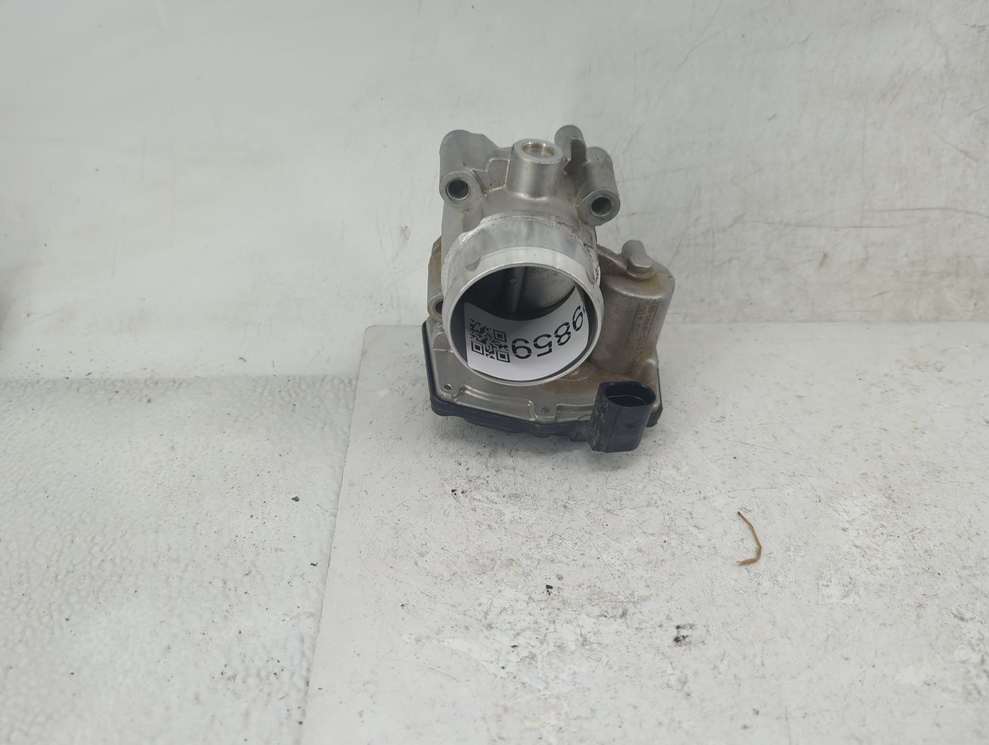 2017-2019 Ford Escape Throttle Body Fits Fits 2014 2015 2016 2017 2018 2019 2020 2021 2022 OEM Used Auto Parts - Oemusedauto