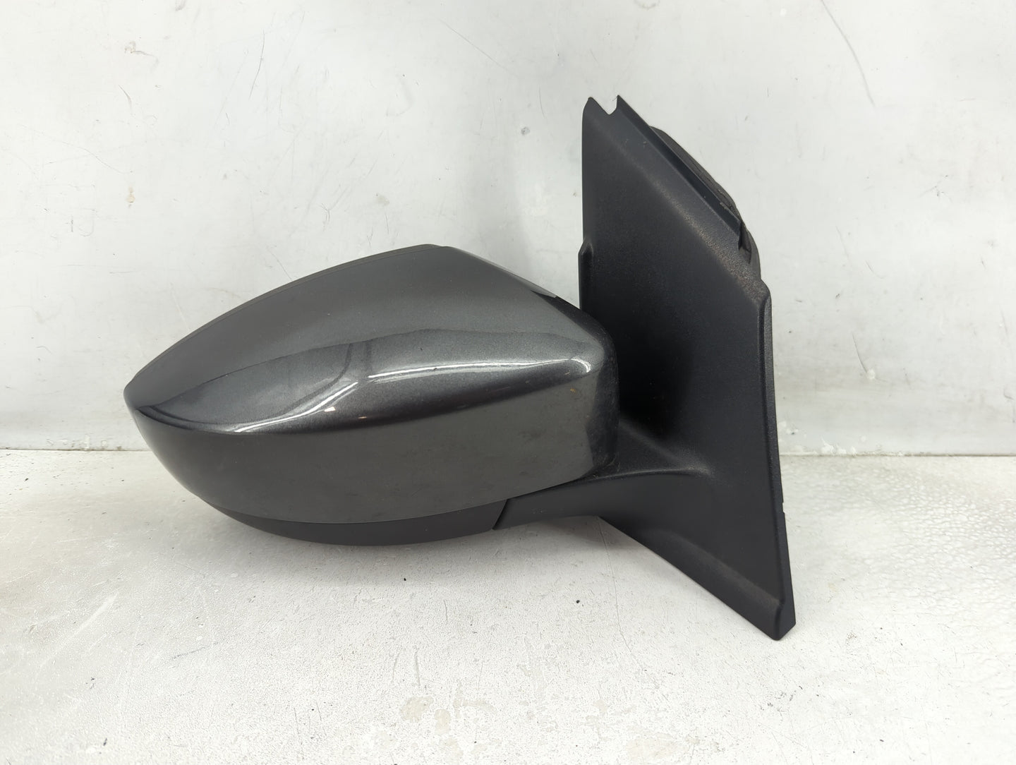 2017-2019 Ford Escape Passenger Side View Mirror - Right Door Mirror OEM Used - Oemusedautoparts1.com