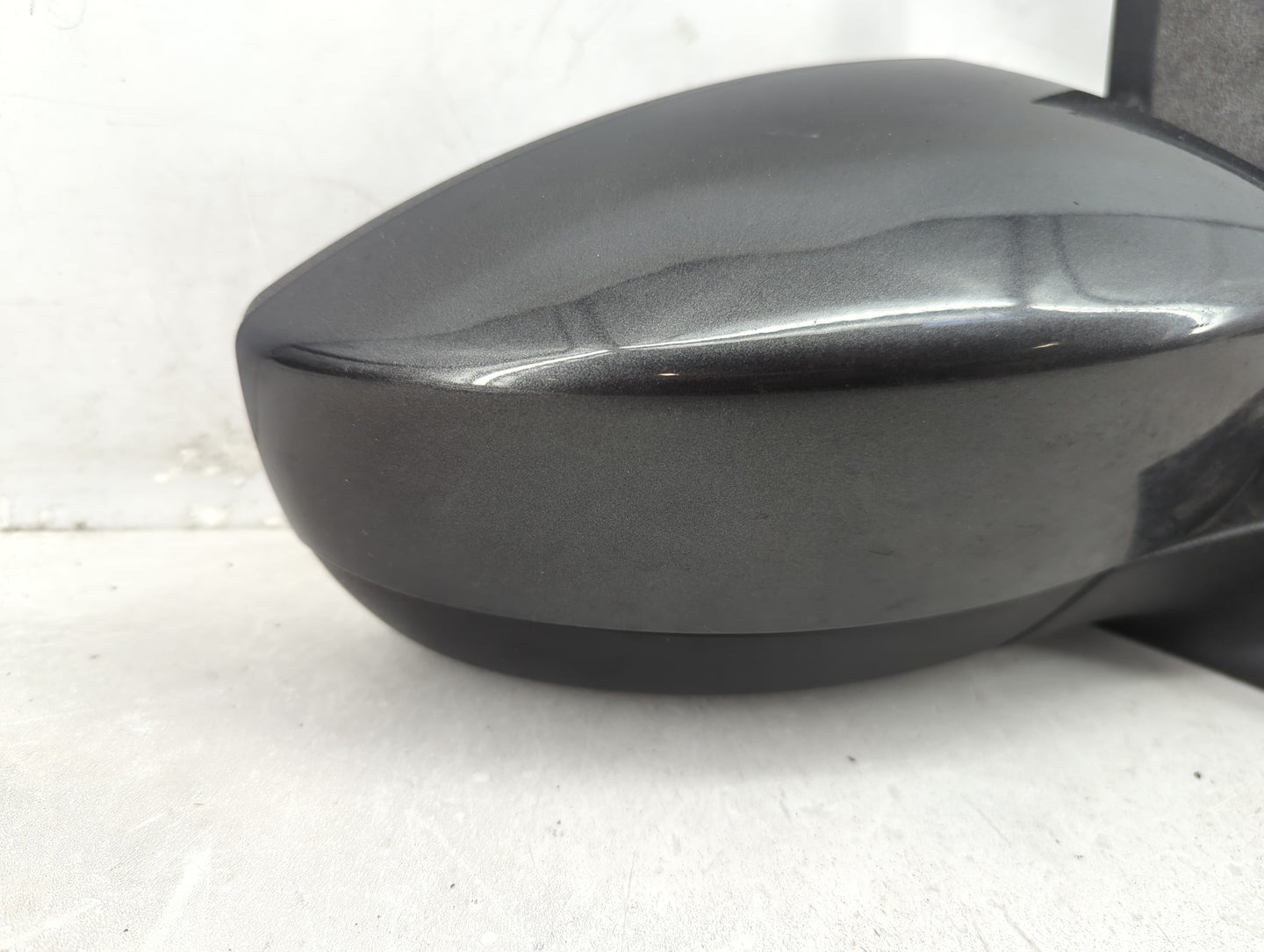 2017-2019 Ford Escape Passenger Side View Mirror - Right Door Mirror OEM Used - Oemusedautoparts1.com
