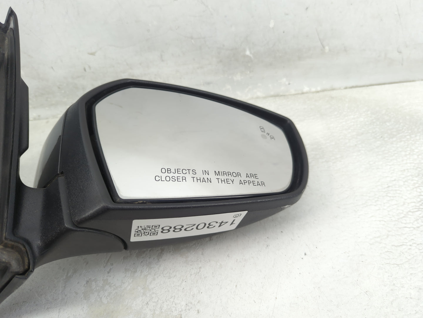 2017-2019 Ford Escape Passenger Side View Mirror - Right Door Mirror OEM Used - Oemusedautoparts1.com