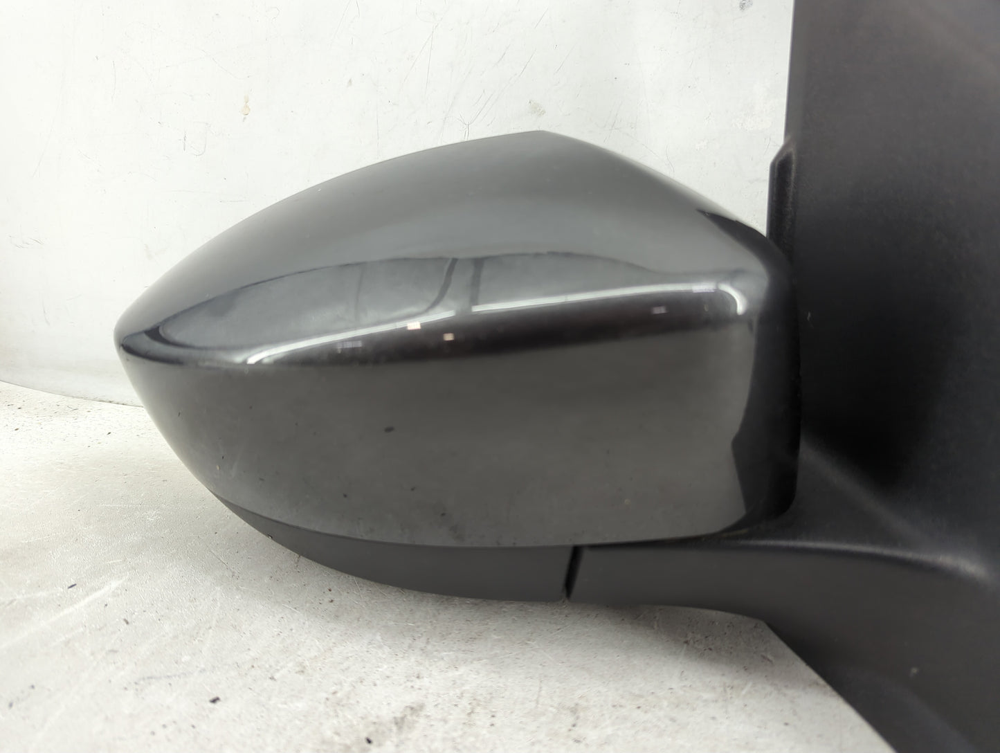 2017-2019 Ford Escape Passenger Side View Mirror - Right Door Mirror OEM Used - Oemusedautoparts1.com