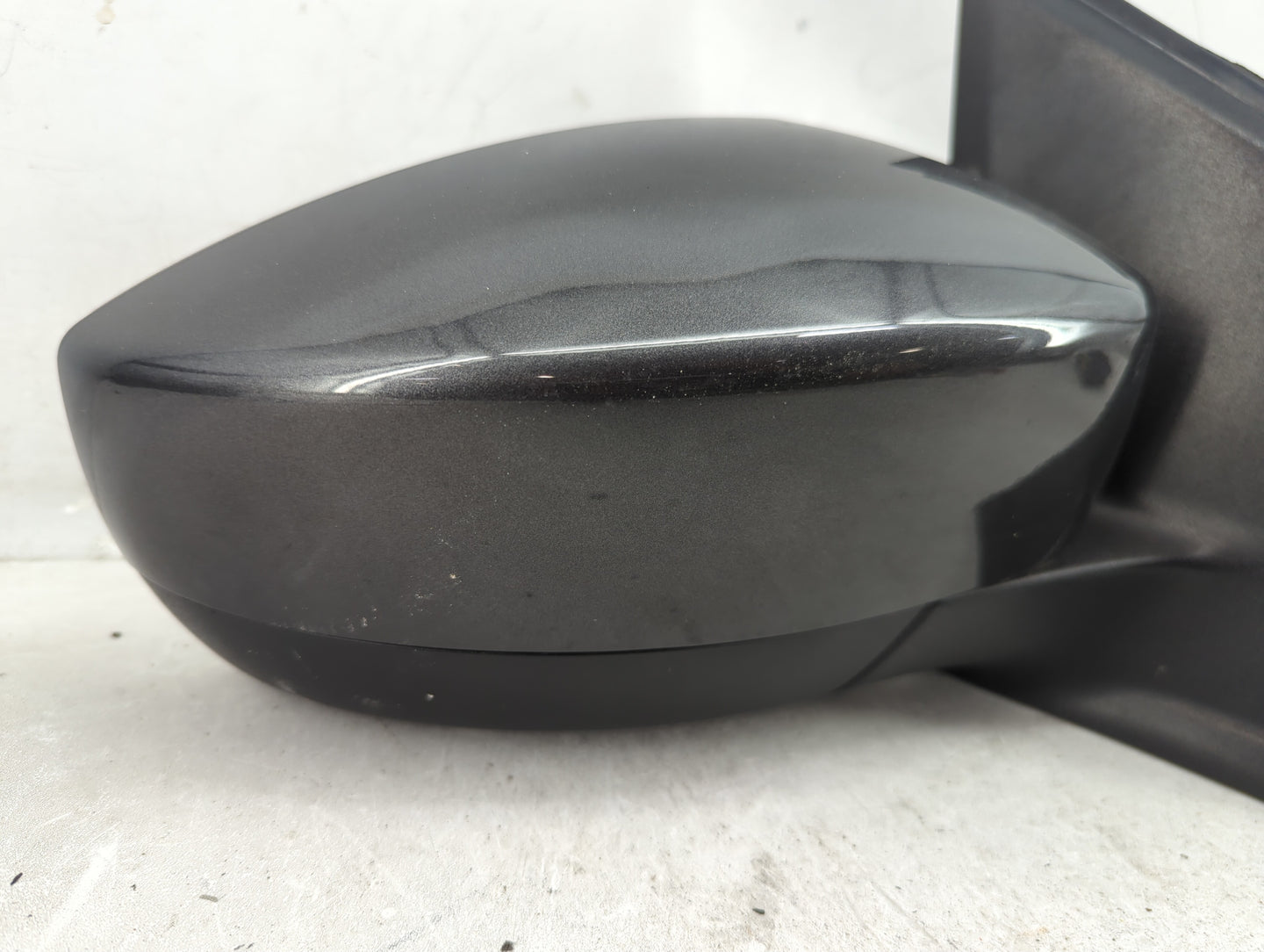 2017-2019 Ford Escape Passenger Side View Mirror - Right Door Mirror OEM Used - Oemusedautoparts1.com