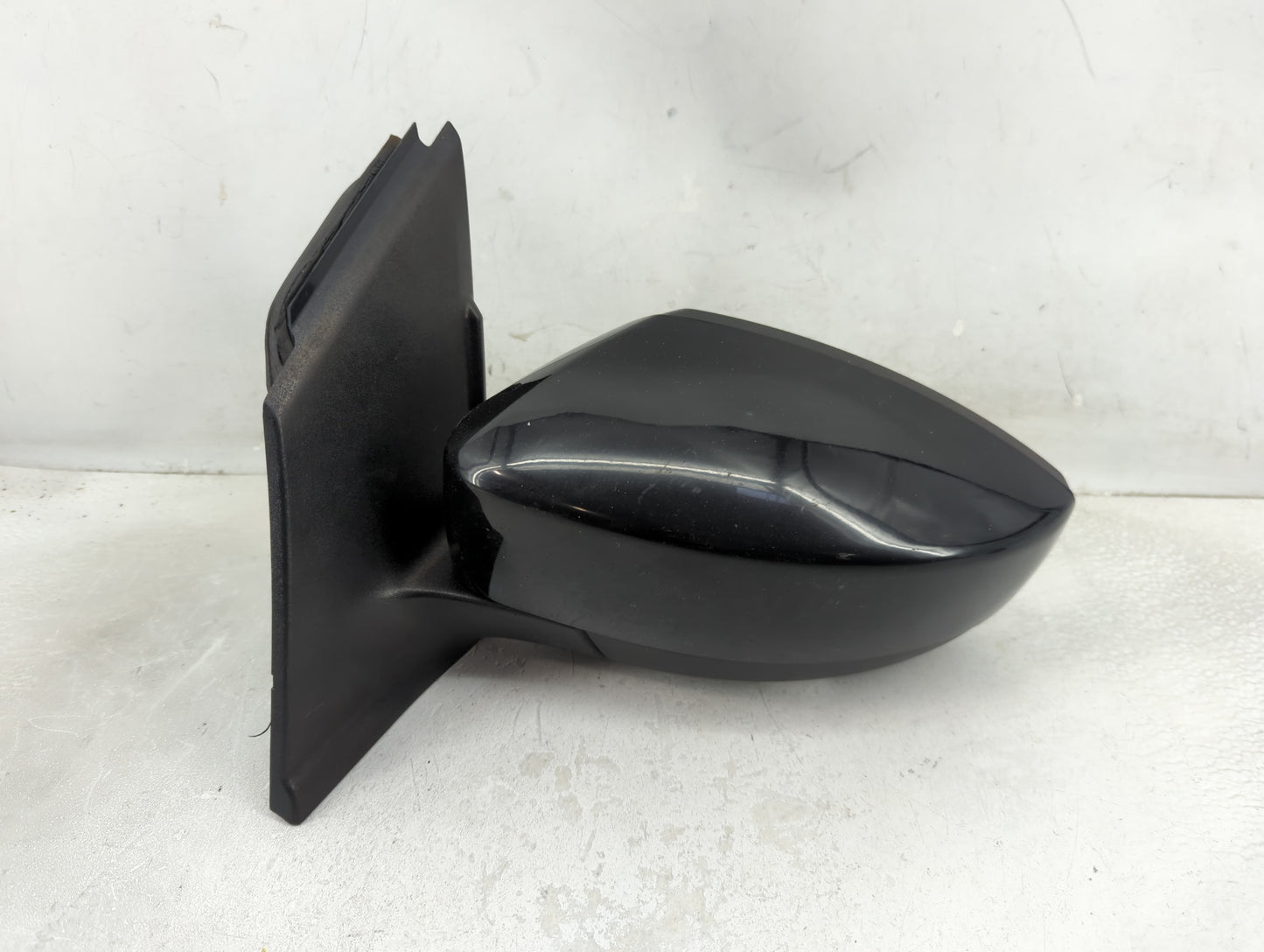 2017-2019 Ford Escape Driver Side View Mirror - Left Door Mirror OEM Used - Oemusedautoparts1.com