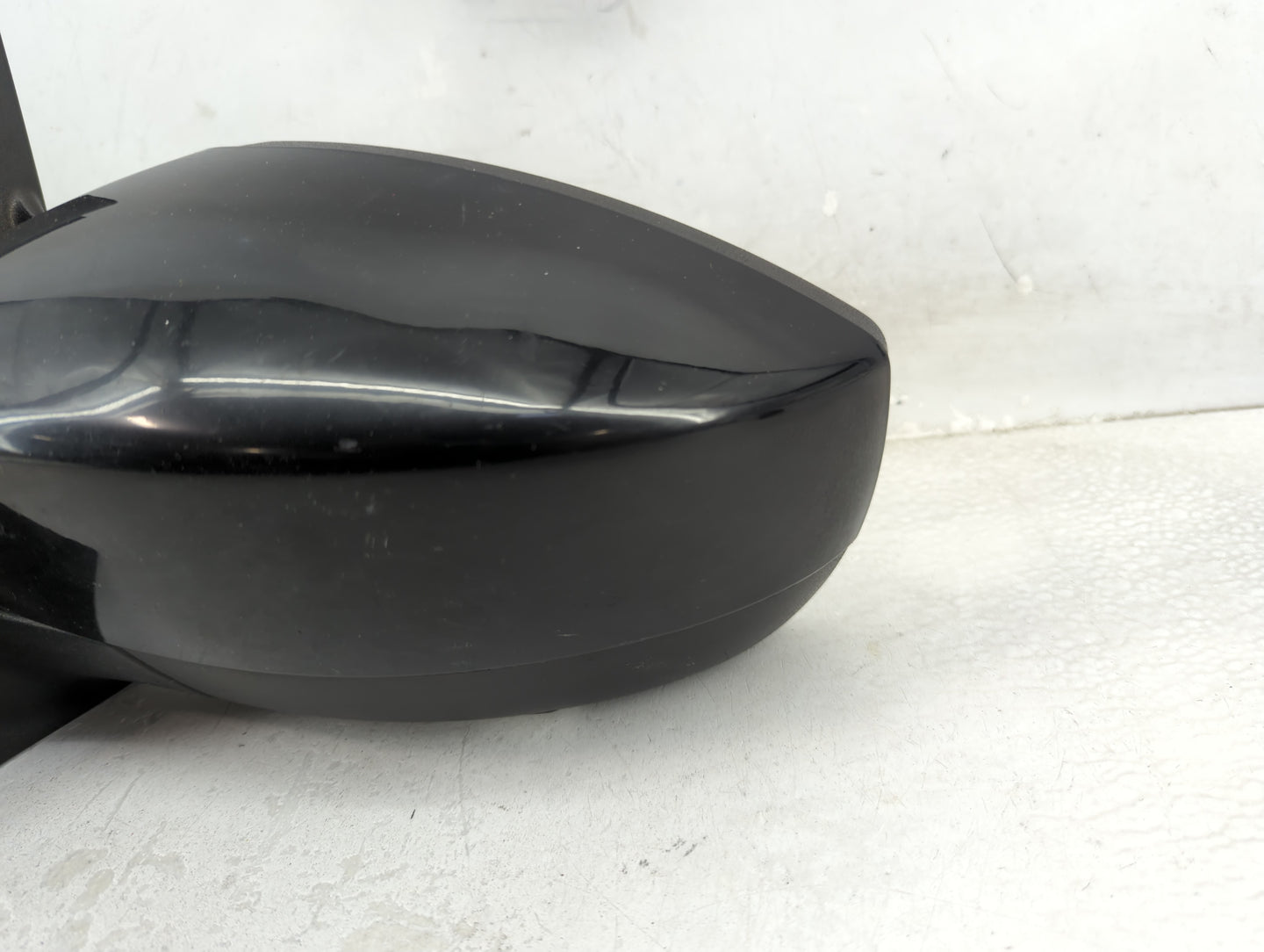 2017-2019 Ford Escape Driver Side View Mirror - Left Door Mirror OEM Used - Oemusedautoparts1.com