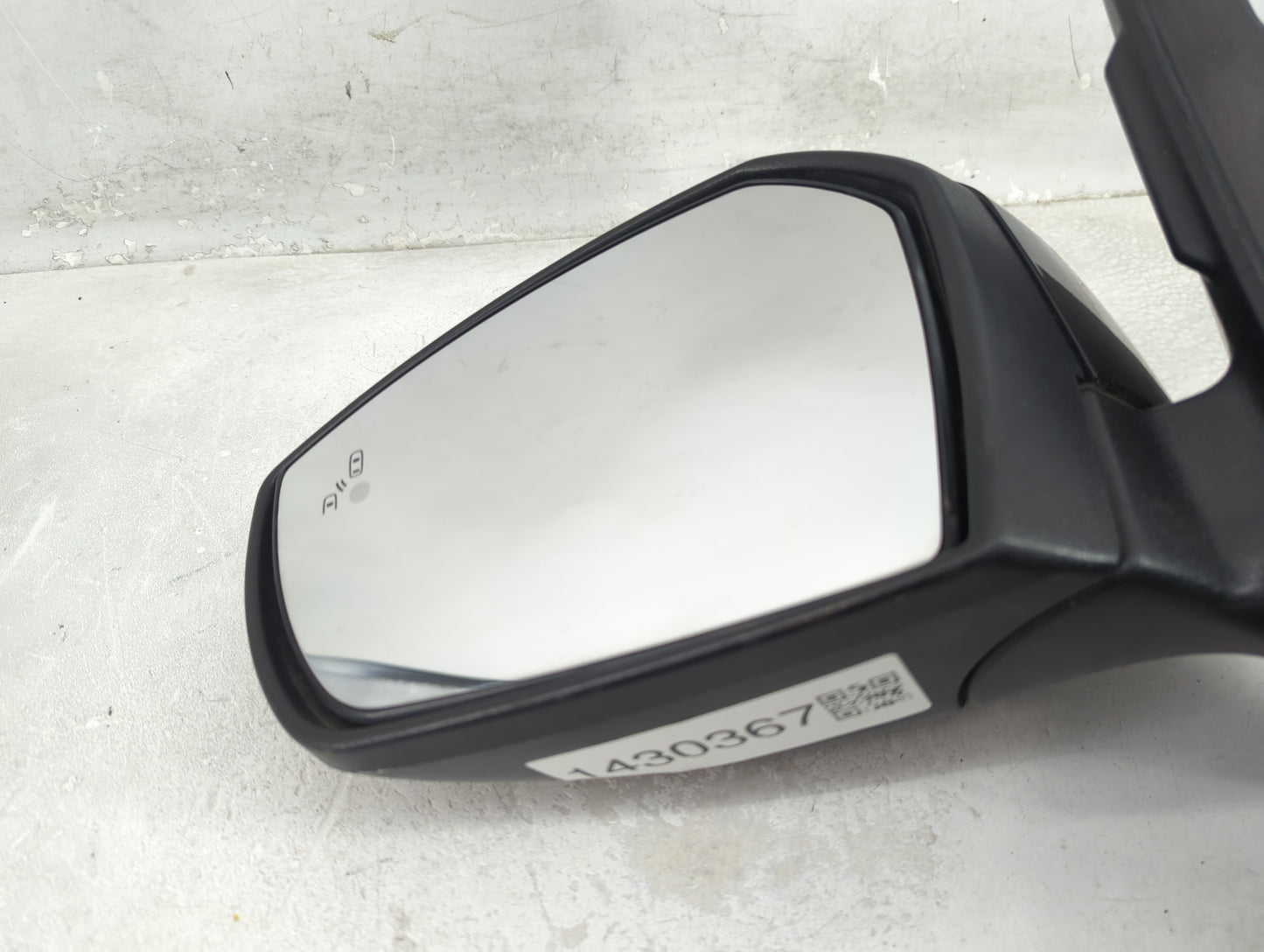 2017-2019 Ford Escape Driver Side View Mirror - Left Door Mirror OEM Used - Oemusedautoparts1.com