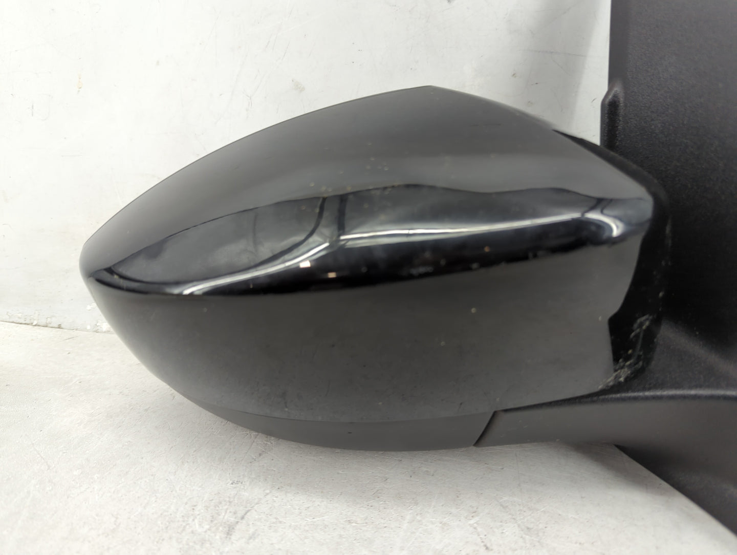 2017-2019 Ford Escape Passenger Side View Mirror - Right Door Mirror OEM Used - Oemusedautoparts1.com