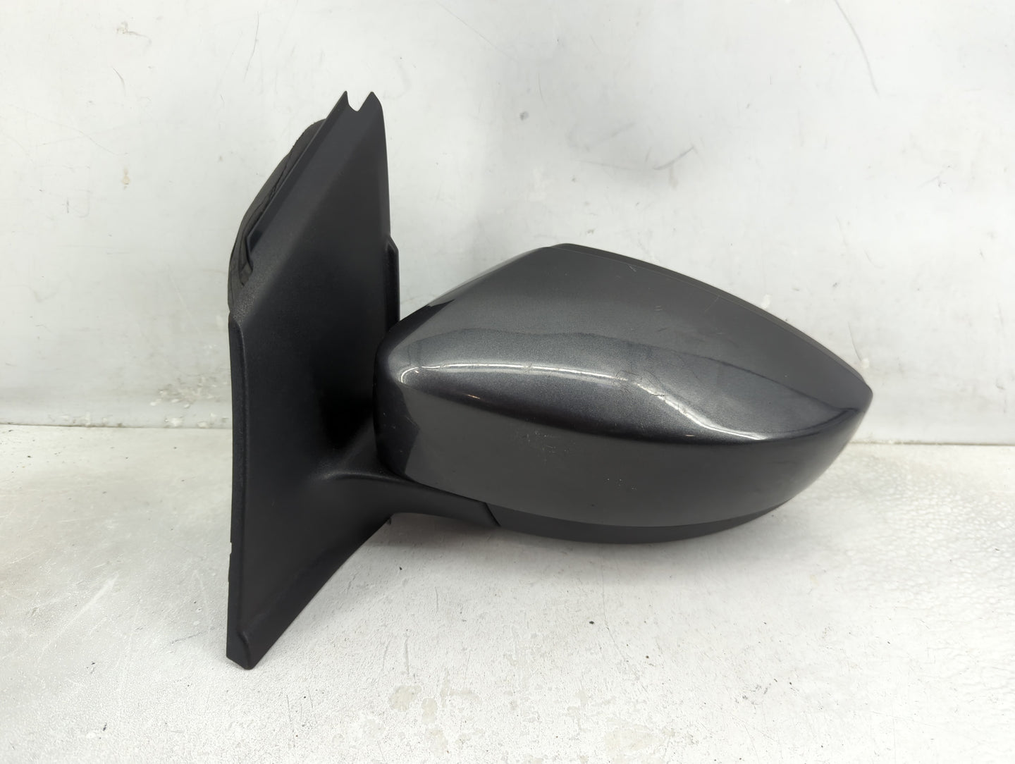 2017-2019 Ford Escape Driver Side View Mirror - Left Door Mirror OEM Used - Oemusedautoparts1.com