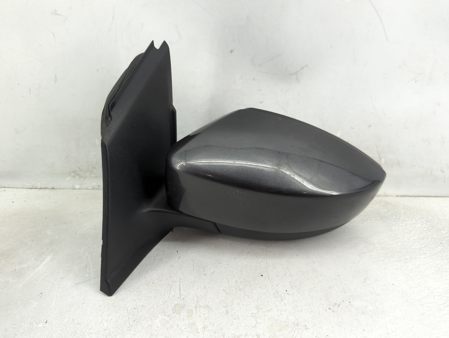2017-2019 Ford Escape Driver Side View Mirror - Left Door Mirror OEM Used - Oemusedautoparts1.com