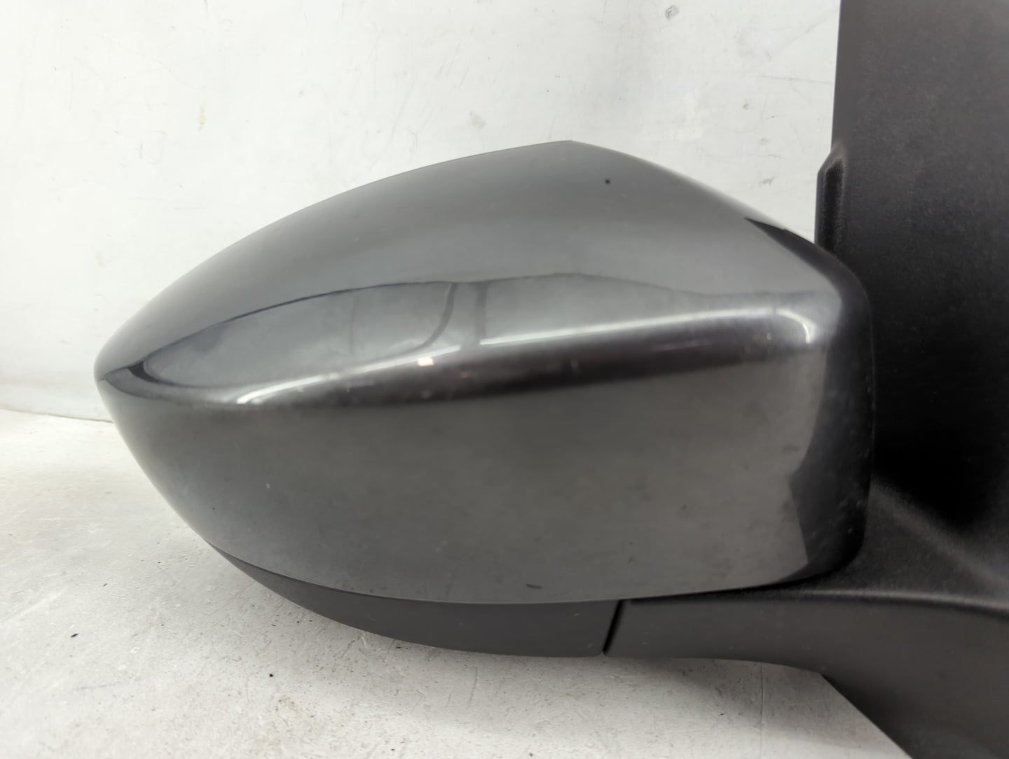 2017-2019 Ford Escape Passenger Side View Mirror - Right Door Mirror OEM Used - Oemusedautoparts1.com