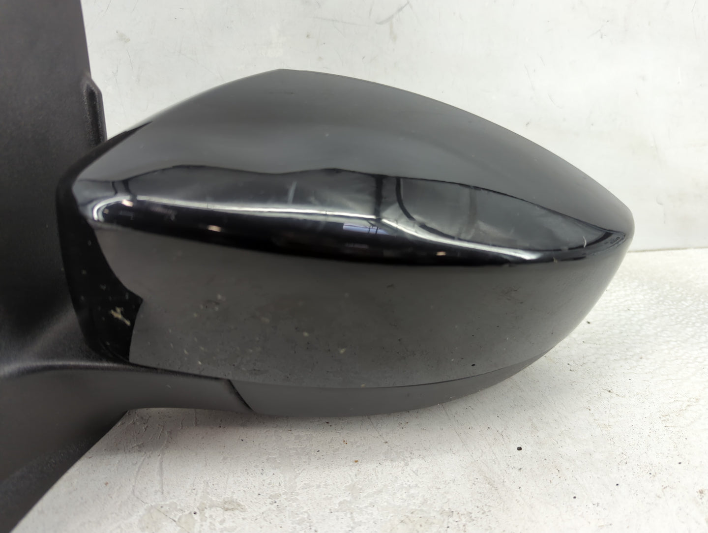 2017-2019 Ford Escape Driver Side View Mirror - Left Door Mirror OEM Used - Oemusedautoparts1.com