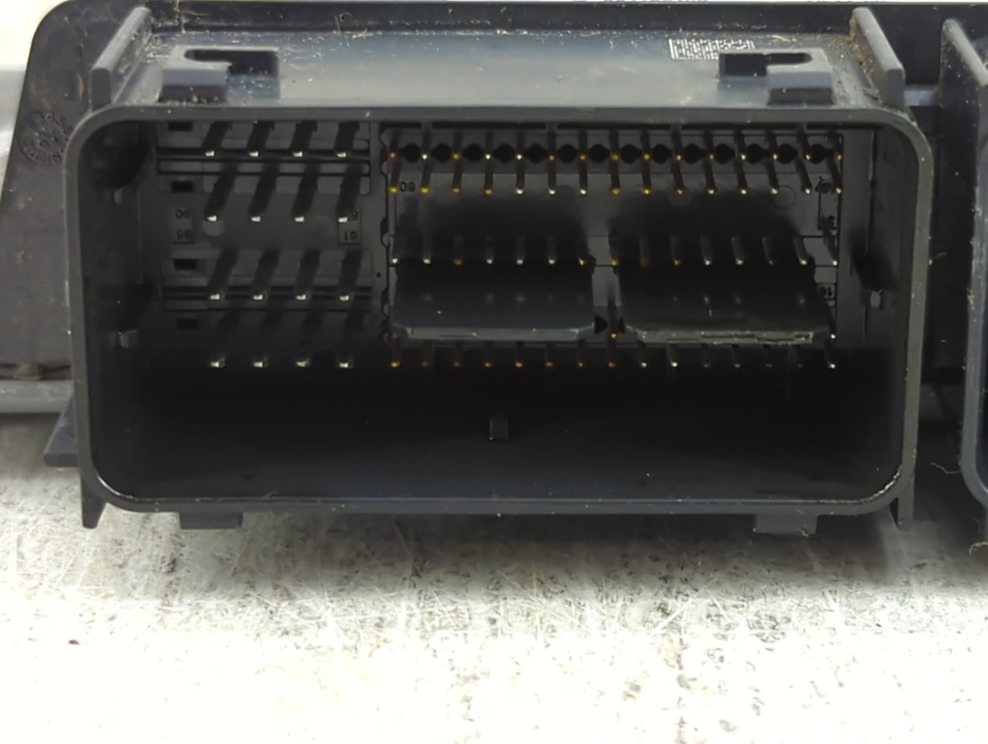 2017-2019 Ford Escape PCM Engine Control Computer ECU ECM PCU OEM P/N:HJ5A-12A650-MA FV6A-12B684-AB Fits Fits 2017 2018 2019
