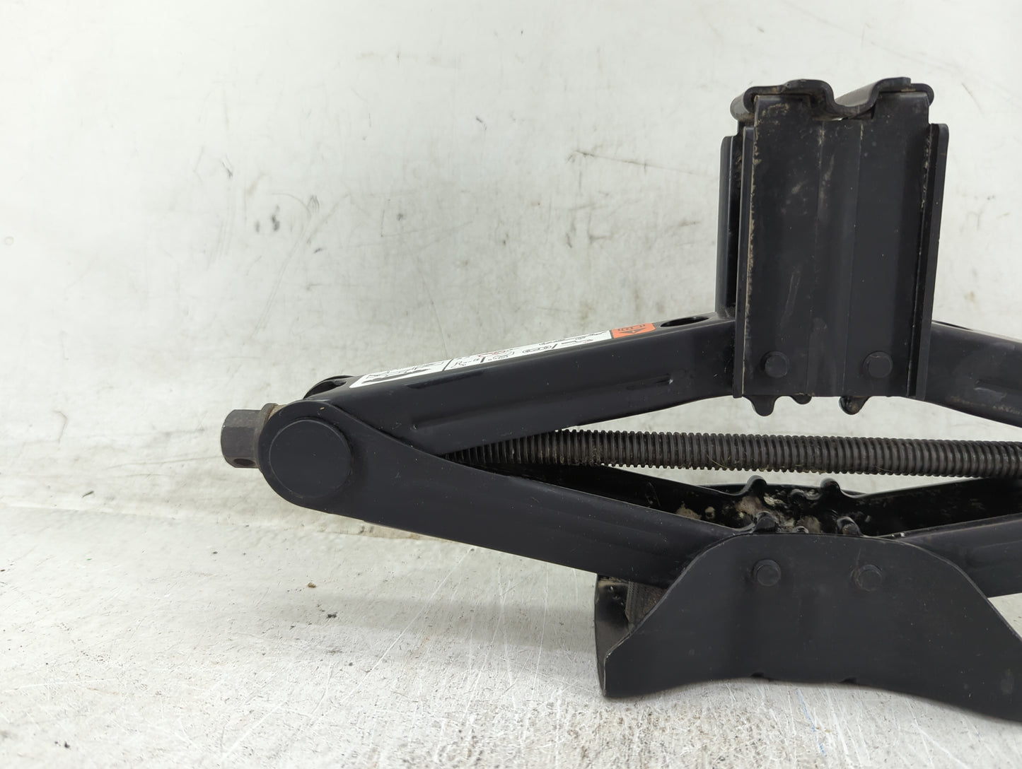 2017 Ford Escape Spare Scissor Car Jack 1431440 - Oemusedautoparts1.com