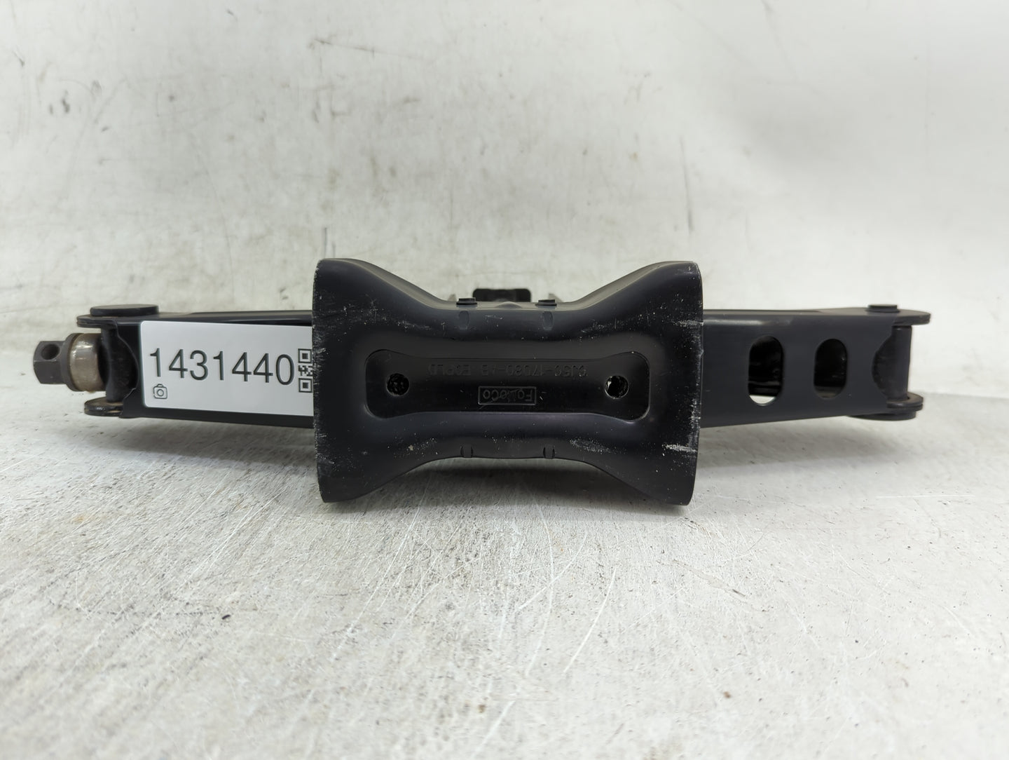 2017 Ford Escape Spare Scissor Car Jack 1431440 - Oemusedautoparts1.com