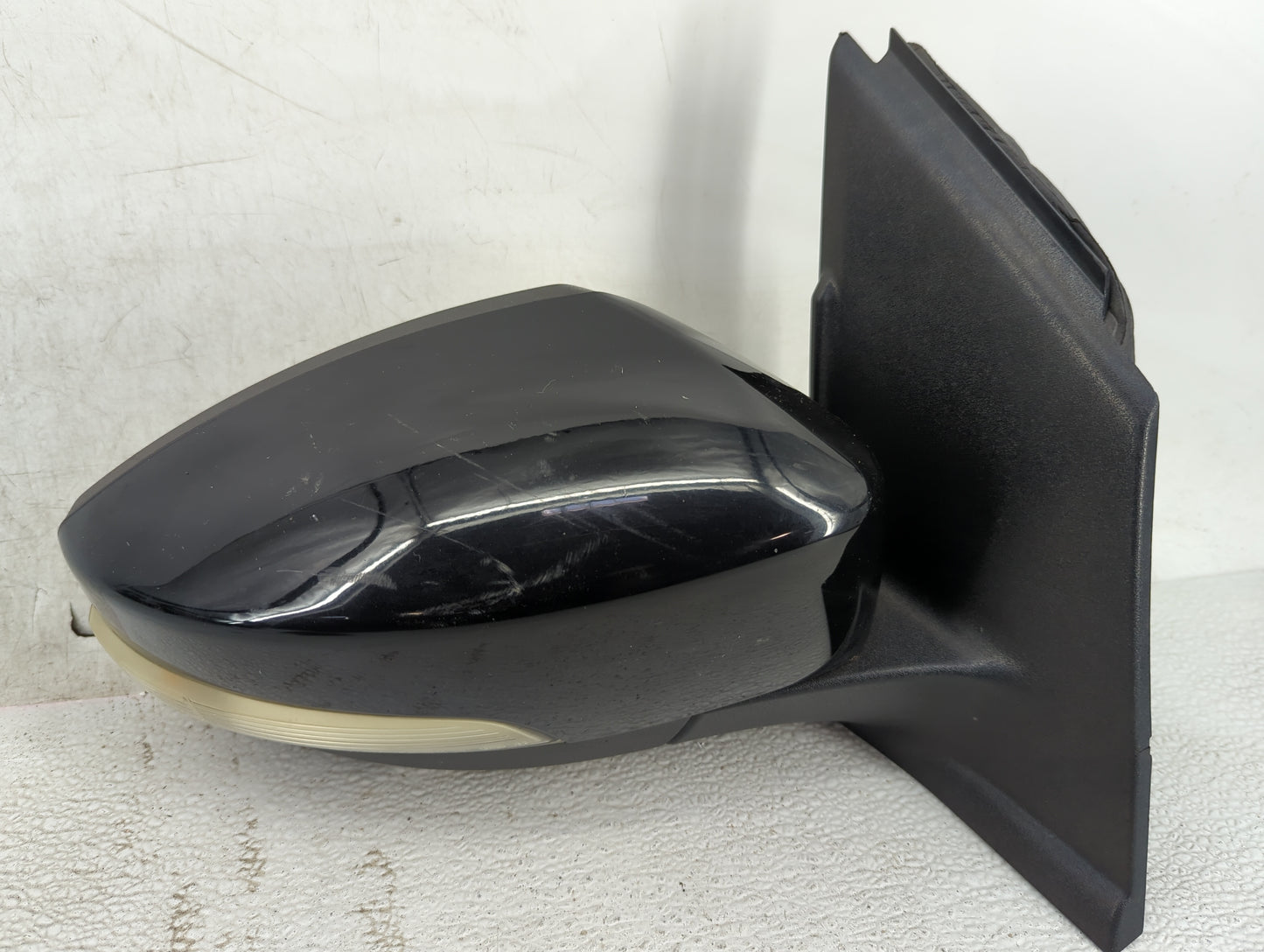 2017-2019 Ford Escape Passenger Side View Mirror - Right Door Mirror OEM Used - Oemusedautoparts1.com