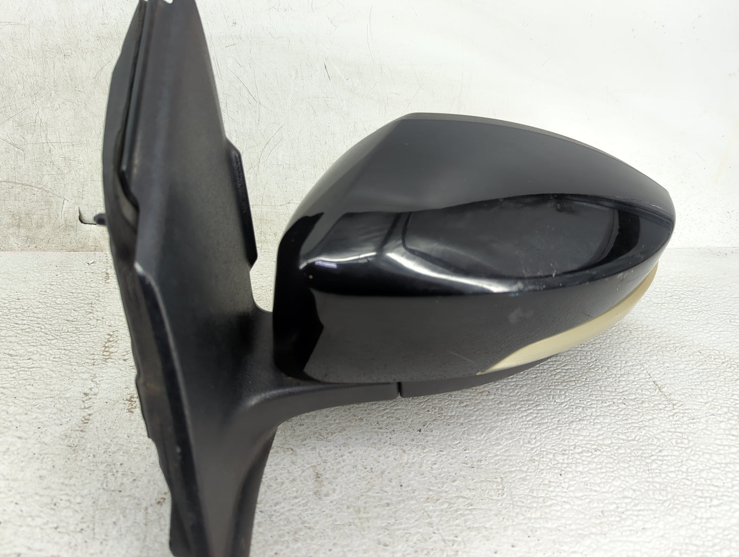 2017-2019 Ford Escape Driver Side View Mirror - Left Door Mirror OEM Used - Oemusedautoparts1.com