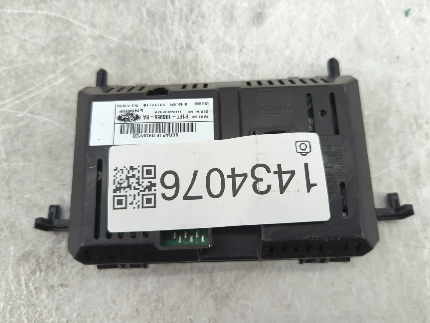 2017-2017 Ford Escape Information Display Screen - Oemusedautoparts1.com