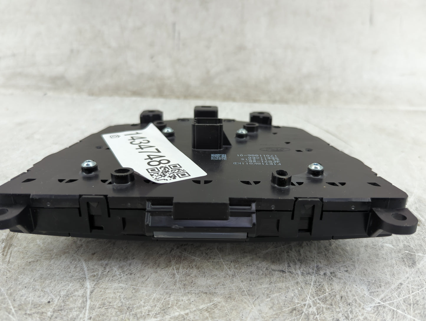 2017-2019 Ford Escape Radio Control Panel - Oemusedautoparts1.com