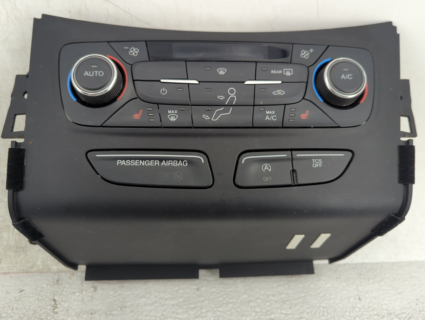 2017 Ford Escape Climate Control Module Temperature AC/Heater Replacement P/N:GJ5T-18C612-CE GEAVG9H54A Fits OEM Used Auto P