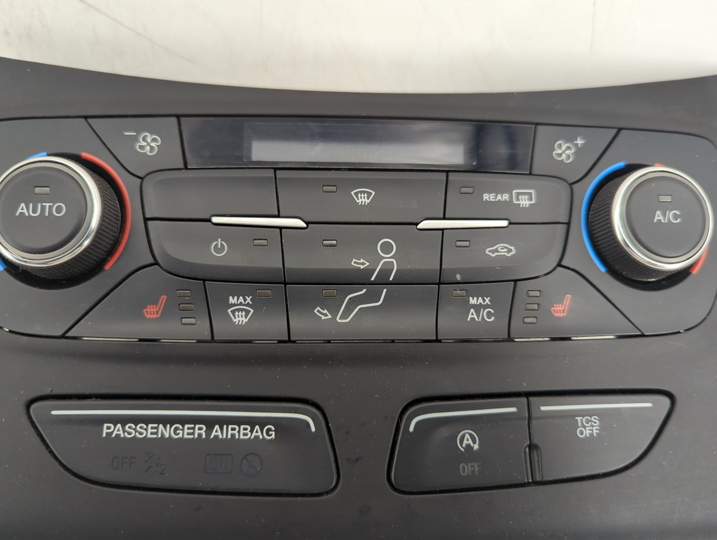 2017 Ford Escape Climate Control Module Temperature AC/Heater Replacement P/N:GJ5T-18C612-CE GEAVG9H54A Fits OEM Used Auto P
