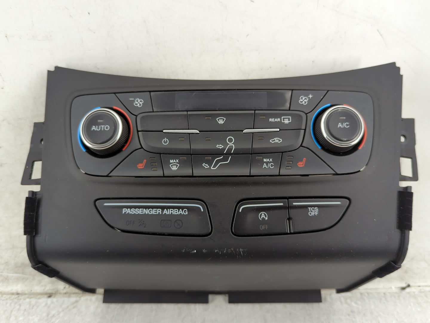 2017 Ford Escape Climate Control Module Temperature AC/Heater Replacement P/N:GJ5T-18C612-FA Fits OEM Used Auto Parts - Oemu