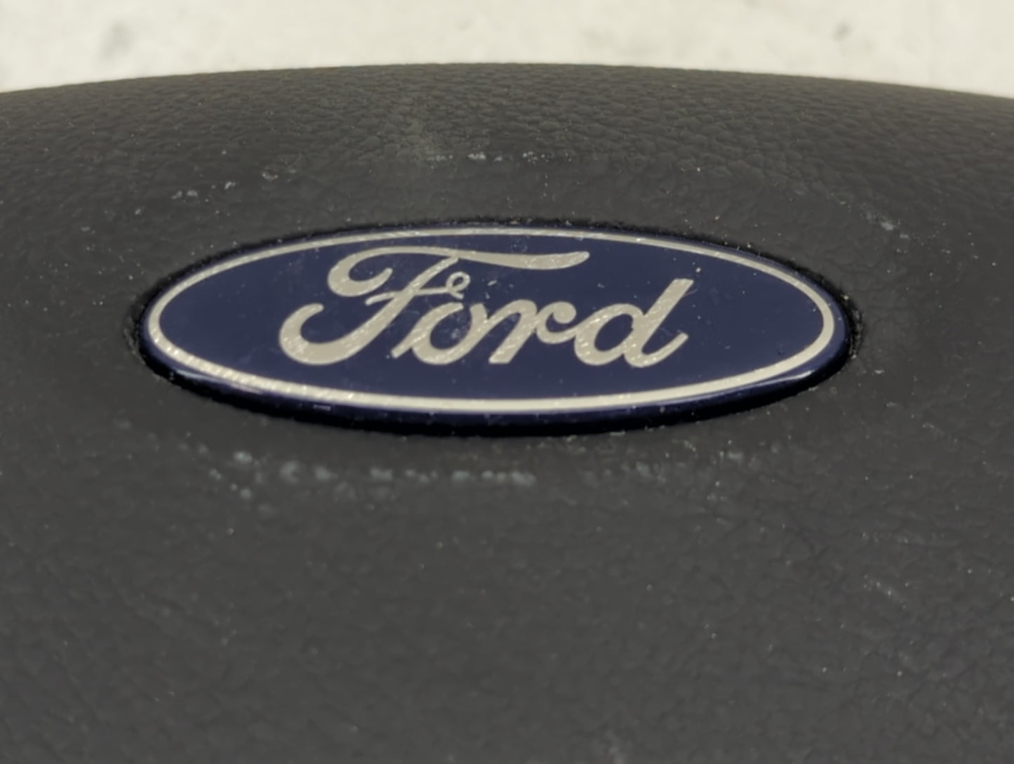 2017 Ford Escape Air Bag Driver Left Steering Wheel Mounted P/N:G25E163F2C0CU GJ54 A043B13 AC3ZHE, Q569-P1-0037 Fits OEM Use