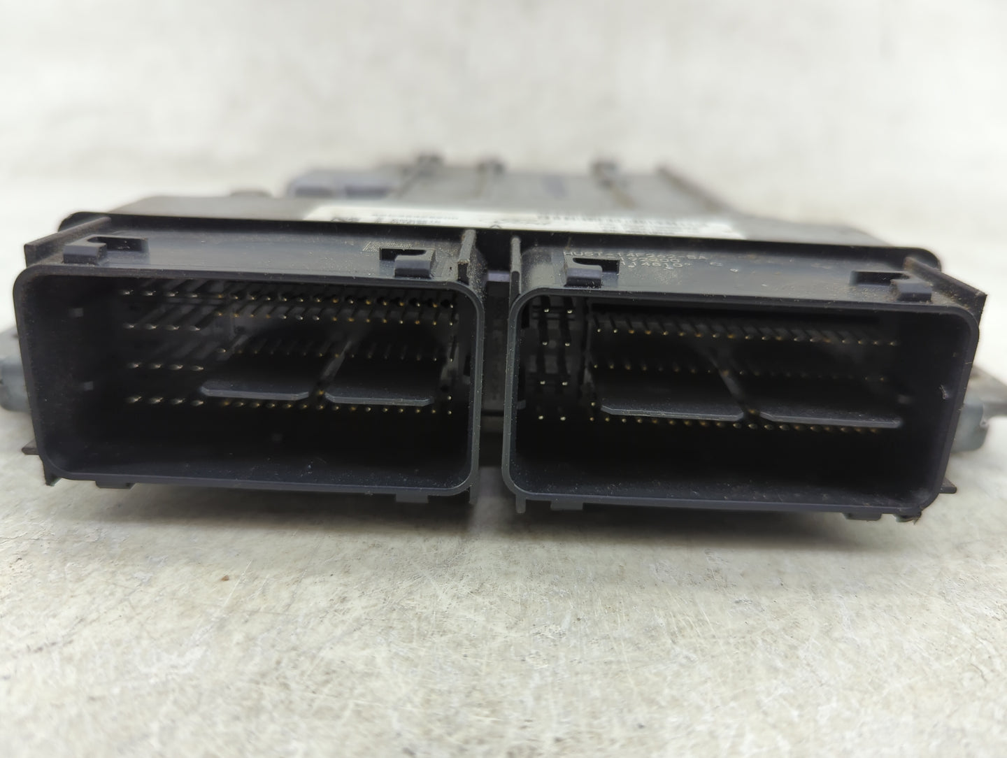 2017-2019 Ford Escape PCM Engine Control Computer ECU ECM PCU OEM P/N:HJ5A-12A650-MA FV6A-12B684-AB Fits Fits 2017 2018 2019