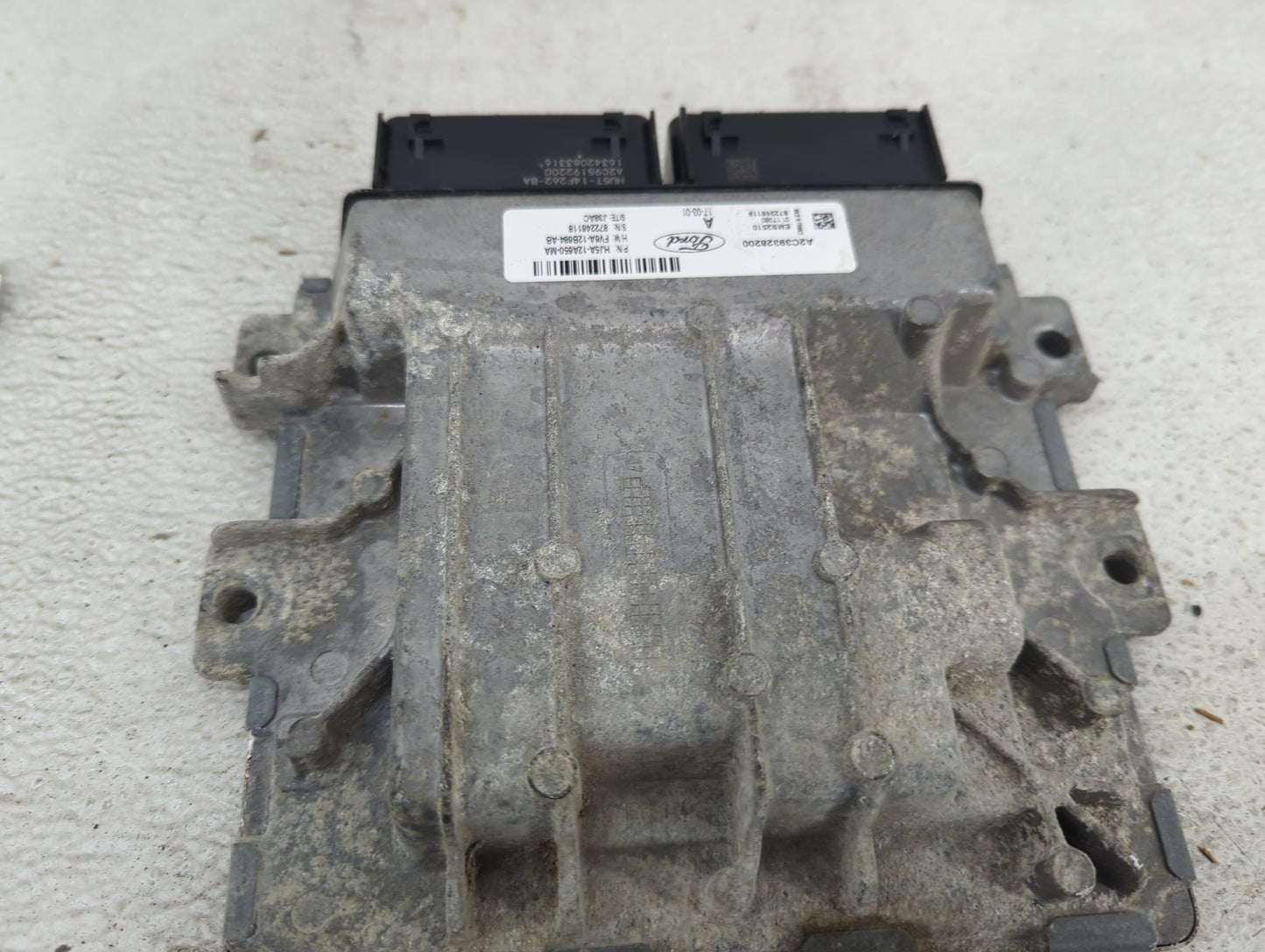 2017-2019 Ford Escape PCM Engine Control Computer ECU ECM PCU OEM P/N:HJ5A-12A650-MA FV6A-12B684-AB Fits Fits 2017 2018 2019