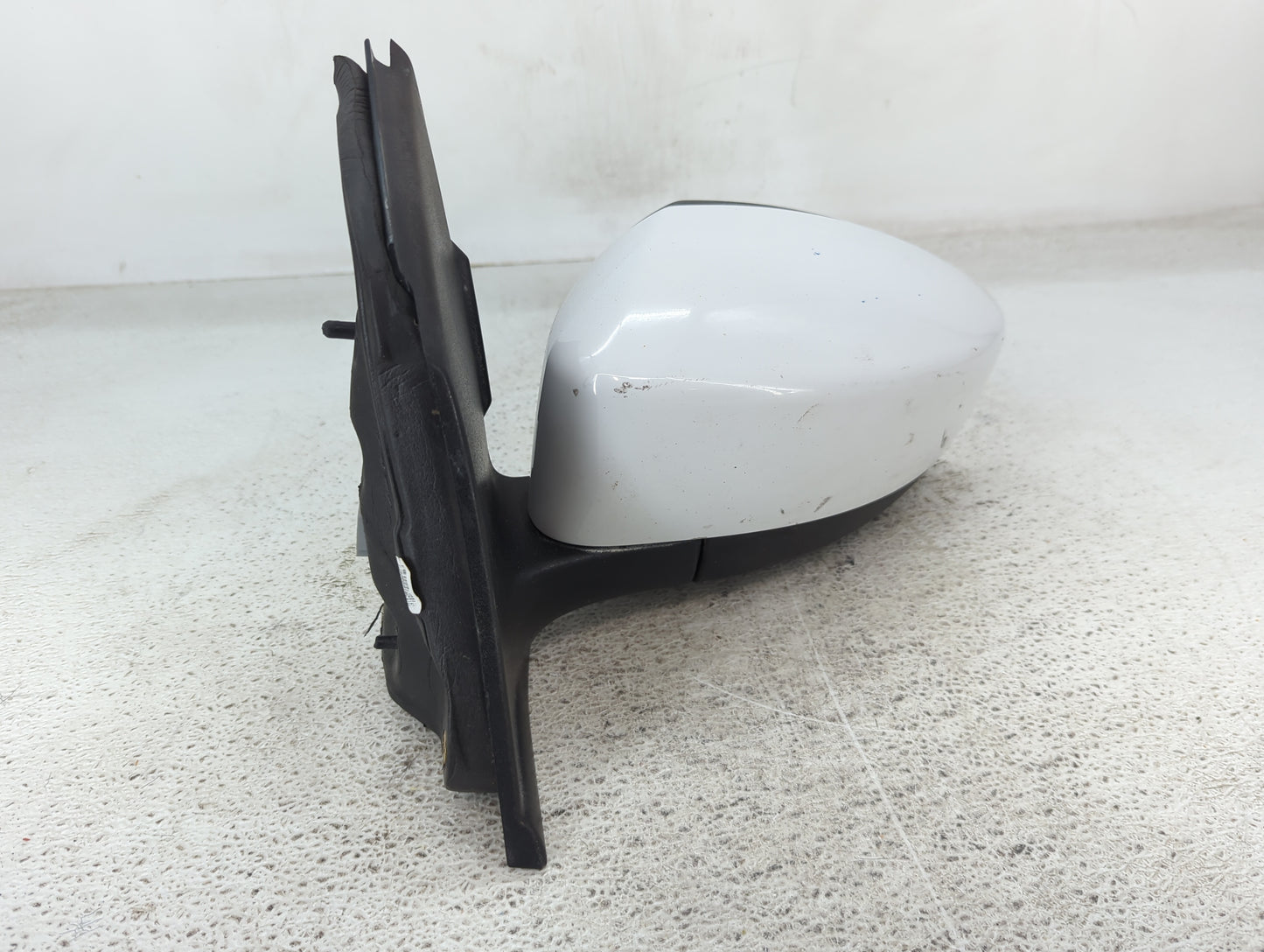 2017-2019 Ford Escape Driver Side View Mirror - Left Door Mirror OEM Used - Oemusedautoparts1.com