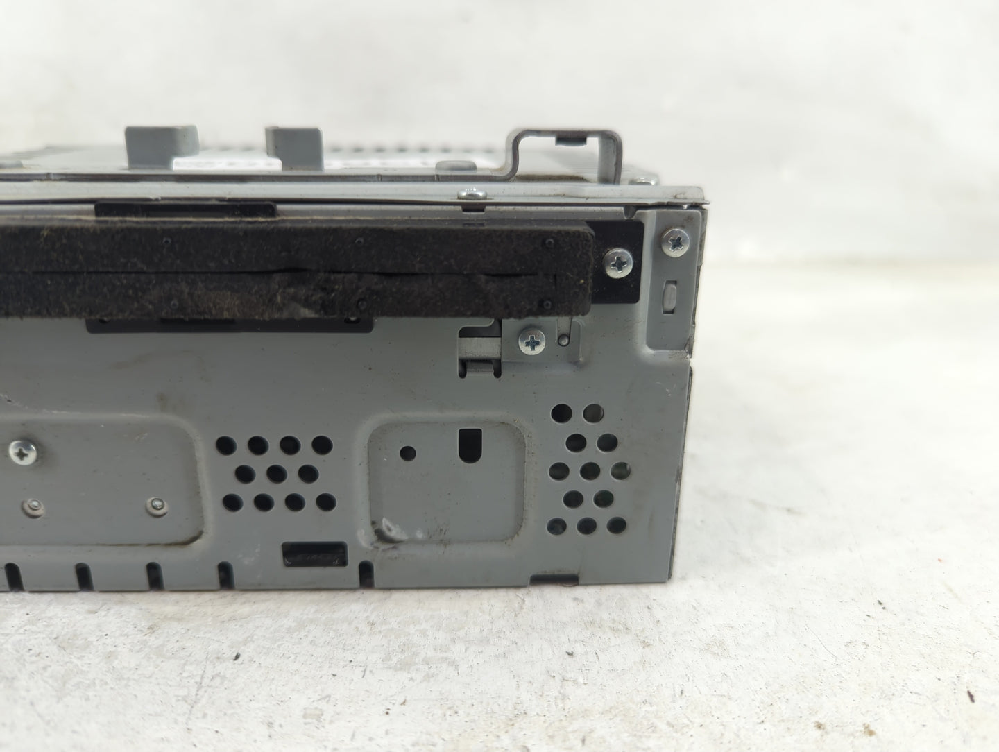 2017 Ford Escape Radio AM FM Cd Player Receiver Replacement P/N:GJ5T-19C107-BD Fits OEM Used Auto Parts - Oemusedautoparts1.