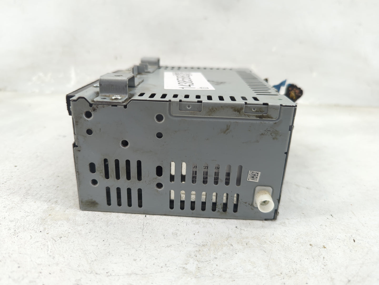 2017 Ford Escape Radio AM FM Cd Player Receiver Replacement P/N:GJ5T-19C107-BD Fits OEM Used Auto Parts - Oemusedautoparts1.