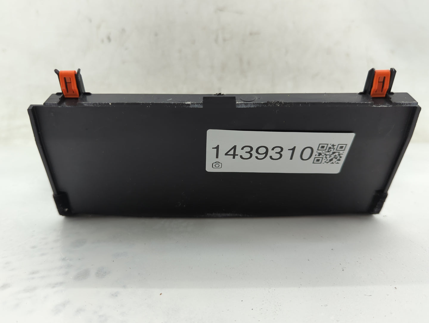 2017 Ford Escape Climate Control Module Temperature AC/Heater Replacement P/N:GJ5T-18C612-EA Fits OEM Used Auto Parts - Oemu