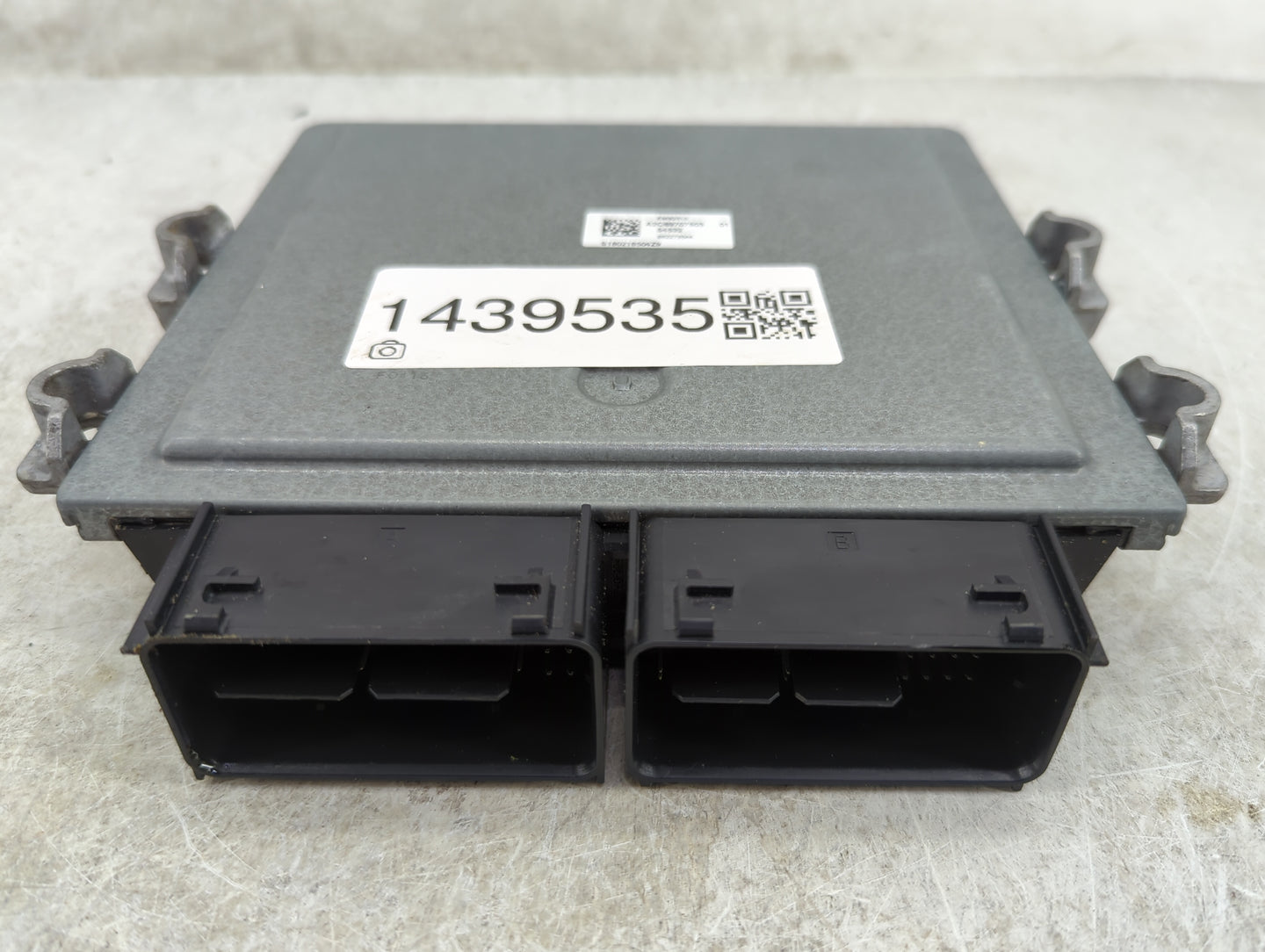 2017-2019 Ford Escape PCM Engine Control Computer ECU ECM PCU OEM P/N:HJ5A-12A650-MA FV6A-12B684-AB Fits Fits 2017 2018 2019