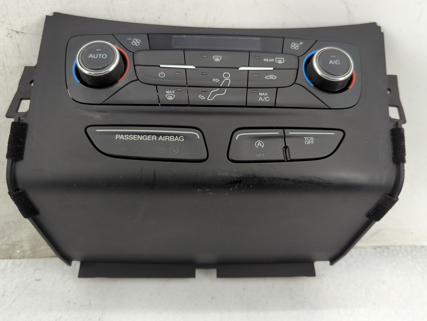 2017 Ford Escape Climate Control Module Temperature AC/Heater Replacement P/N:GJ5T-18C612-AE Fits OEM Used Auto Parts - Oemu