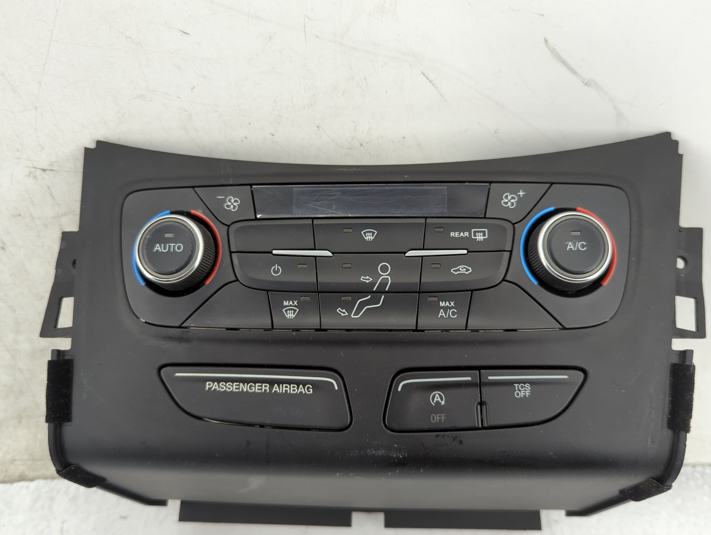 2017 Ford Escape Climate Control Module Temperature AC/Heater Replacement P/N:GJ5T-18C612-AE Fits OEM Used Auto Parts - Oemu