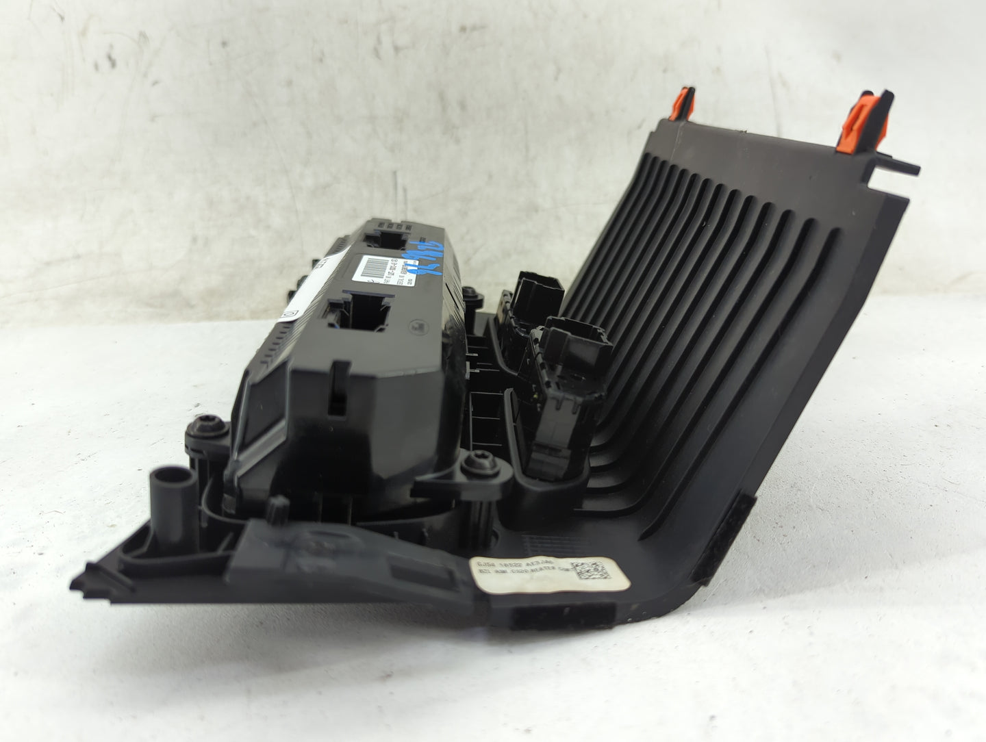 2017 Ford Escape Climate Control Module Temperature AC/Heater Replacement P/N:GJ5T-18C612-AE Fits OEM Used Auto Parts - Oemu