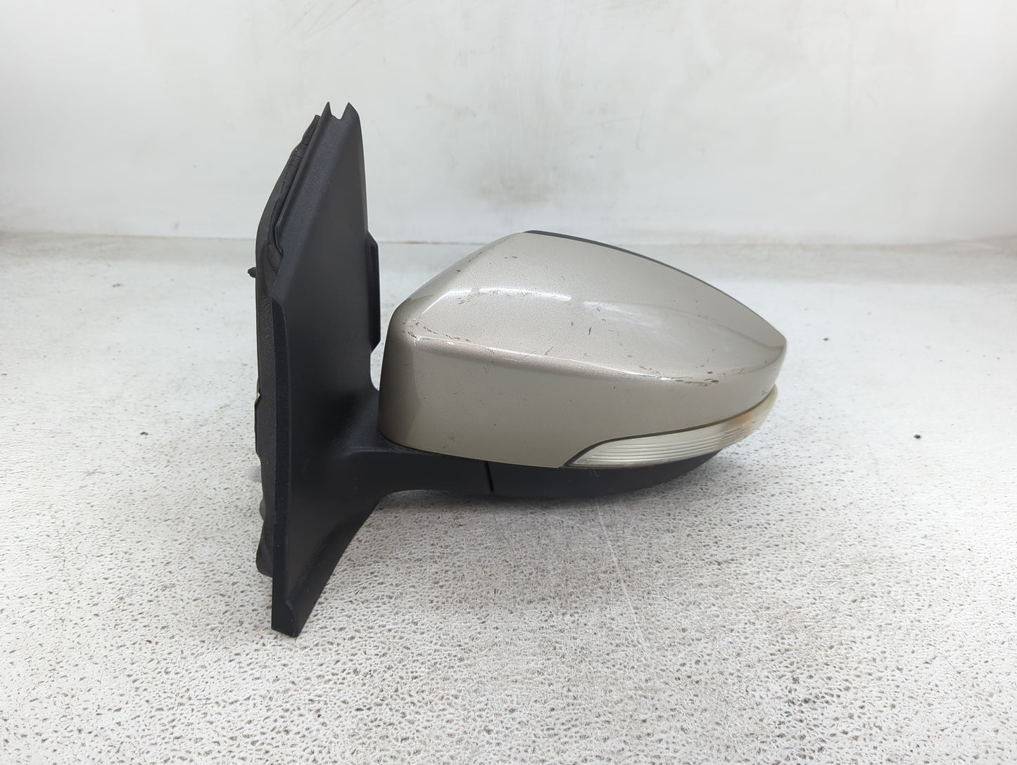 2017-2019 Ford Escape Driver Side View Mirror - Left Door Mirror OEM Used - Oemusedautoparts1.com