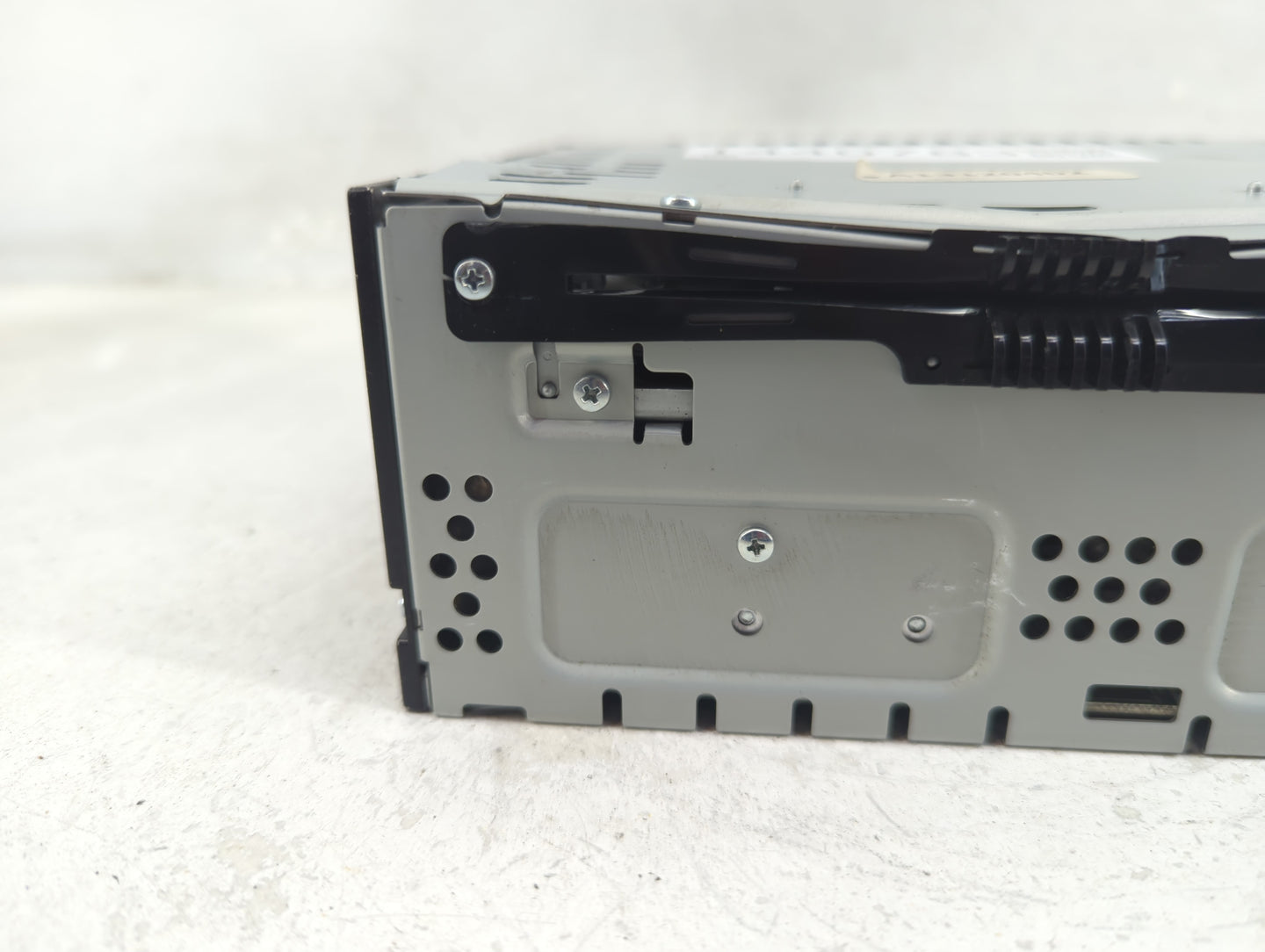2015-2019 Ford Escape Radio AM FM Cd Player Receiver Replacement Fits Fits 2015 2016 2017 2018 2019 OEM Used Auto Parts - Oe