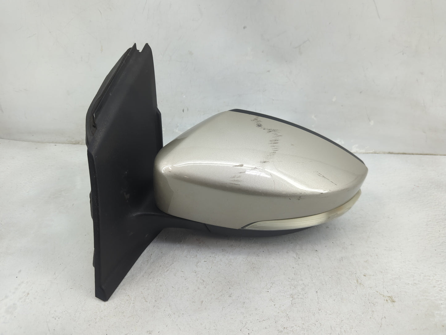 2017-2019 Ford Escape Driver Side View Mirror - Left Door Mirror OEM Used - Oemusedautoparts1.com