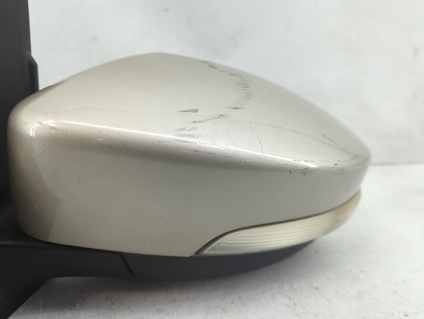 2017-2019 Ford Escape Driver Side View Mirror - Left Door Mirror OEM Used - Oemusedautoparts1.com