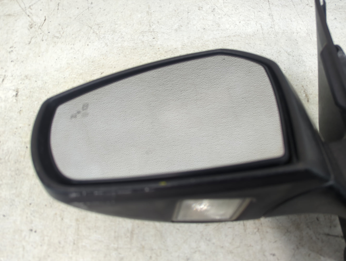 2017-2019 Ford Escape Driver Side View Mirror - Left Door Mirror OEM Used - Oemusedautoparts1.com