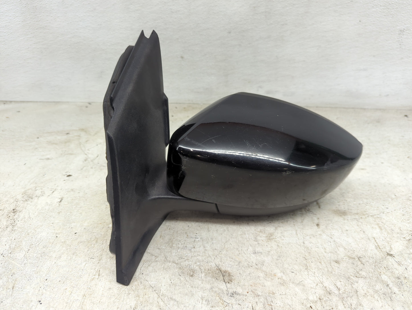 2017-2019 Ford Escape Driver Side View Mirror - Left Door Mirror OEM Used - Oemusedautoparts1.com
