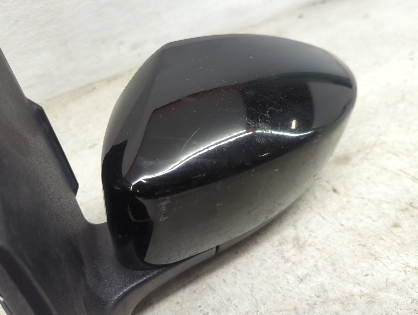 2017-2019 Ford Escape Driver Side View Mirror - Left Door Mirror OEM Used - Oemusedautoparts1.com
