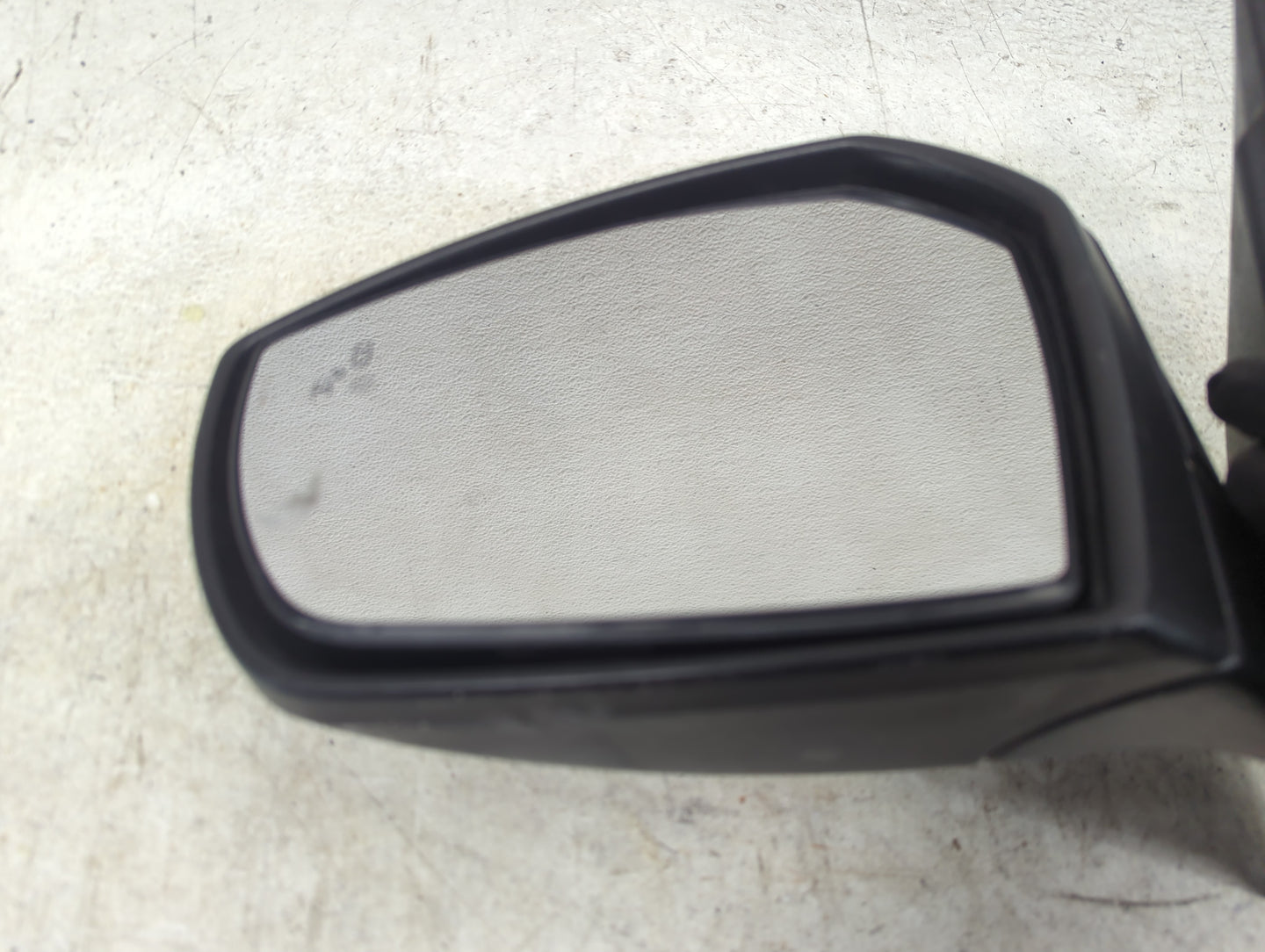 2017-2019 Ford Escape Driver Side View Mirror - Left Door Mirror OEM Used - Oemusedautoparts1.com